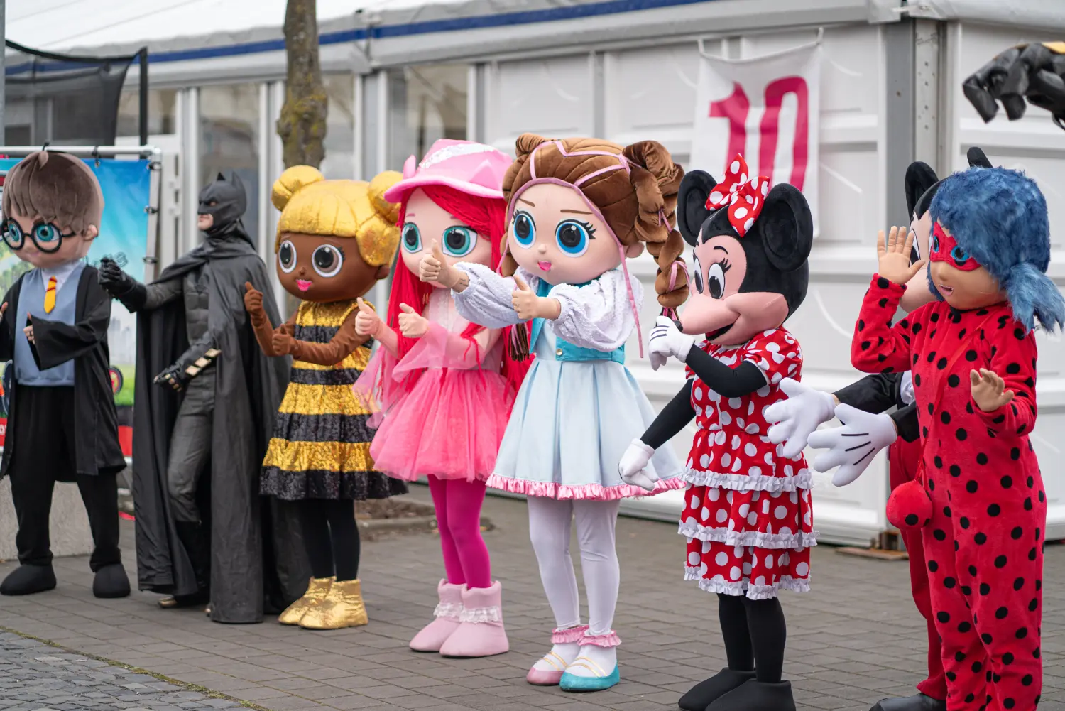 Verschiedene Kostüme von Maxiland Event